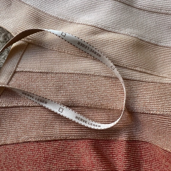 Herve Leger Bridget Ombré red dress size medium Authentic - Picture 10 of 13